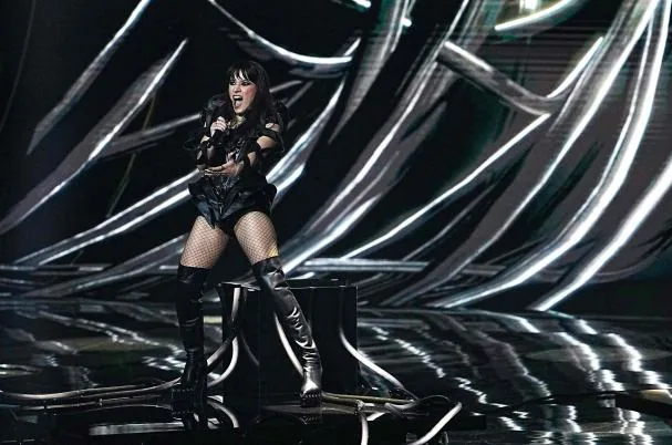 Alexandra Capitanescu, Romania's representative with the song 'Choke me', performing in the second semifinal in Vienna on May 14