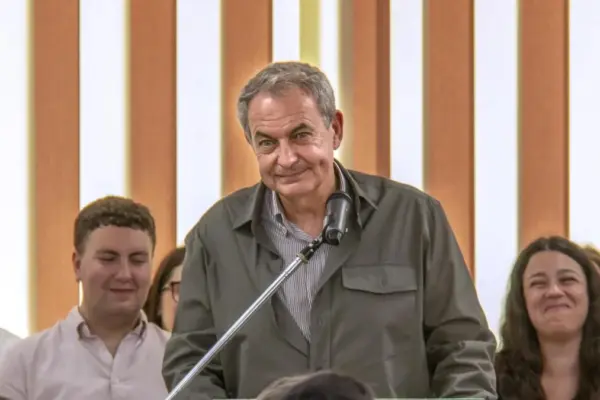 The lifting of the secrecy of the summary opens a new scenario for Zapatero