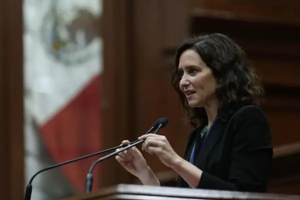 Sheinbaum criticizes Ayuso for her “ignorance” about history during Mexican tour