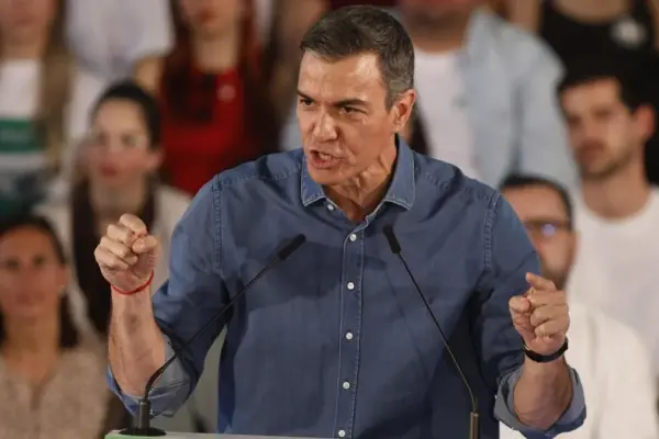 PSOE counterattacks Vox's "national priority" with an offensive for "citizen equality"