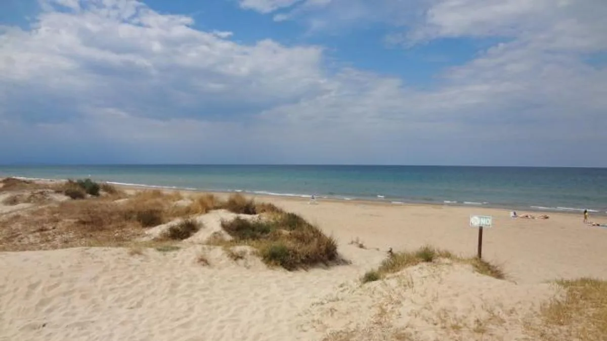 Four dead, two of them minors, by drowning on a beach in Oliva