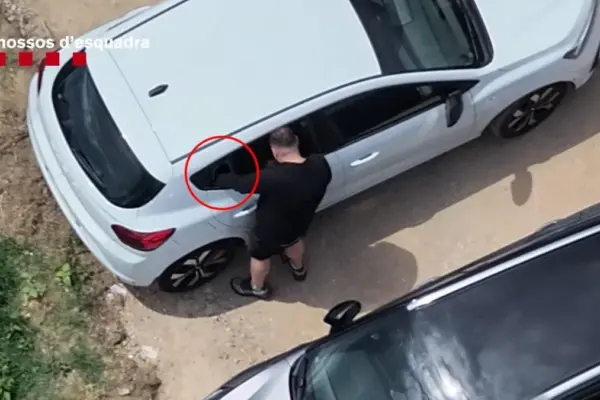 The Mossos drone unit catches a thief red-handed in one of the GP Catalunya parking lots