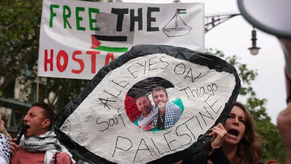 Hundreds of people in Barcelona demand Israel release the two flotilla activists