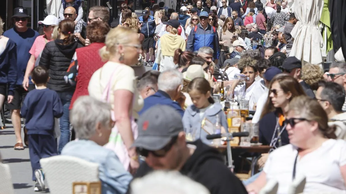 The Valencian left tries to revive the tourist tax with nuances but clashes with PP and Vox