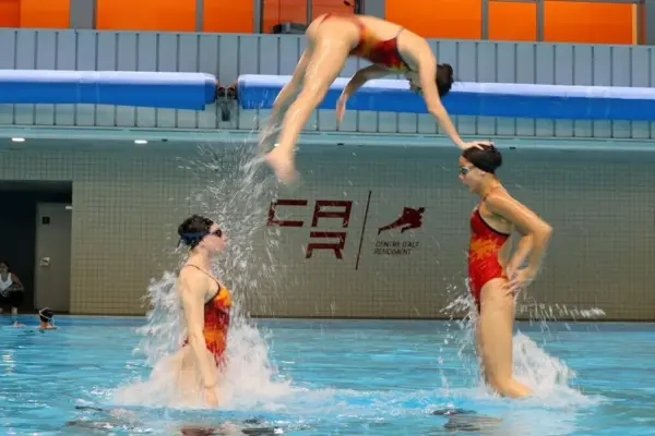 Rosalía's Berghain revolutionizes Spanish artistic swimming: This is the striking choreography