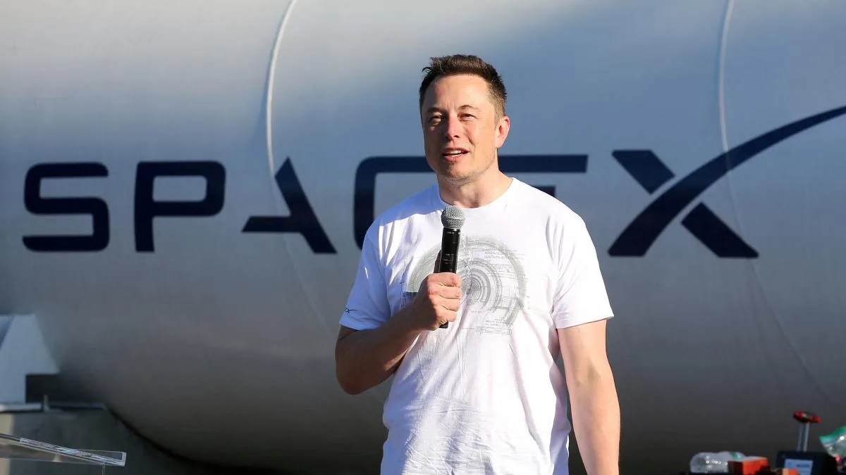 SpaceX unveils its plans for a mega IPO that will raise 80 billion