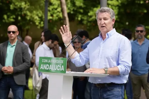 Feijóo joins the Andalusian campaign and calls for mobilization to guarantee stability
