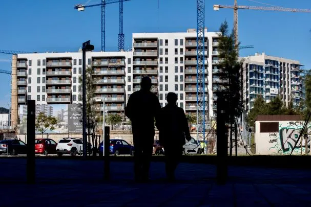 Construcción de pisos en el barrio de Levante de Viladecans