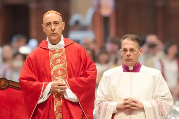 The Vatican threatens schism to the Lefebvrians if they ordain bishops