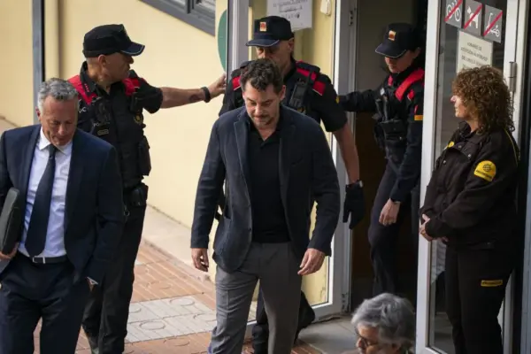 Jonathan Andic's phone was never activated during his 48-hour trip to Quito