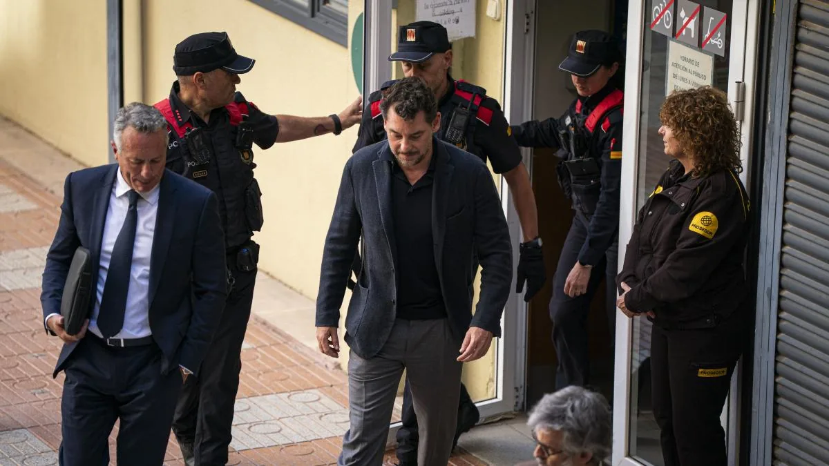 Jonathan Andic's phone was never activated during his 48-hour trip to Quito