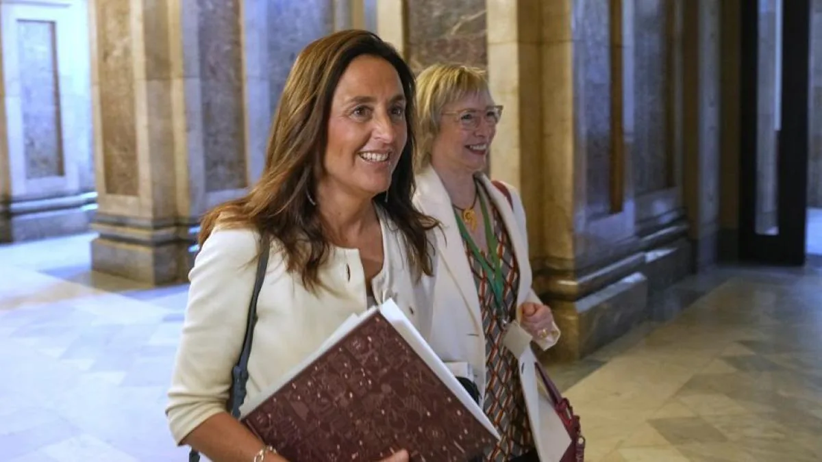 Esther Niubó: “The preliminary agreement is a giant step for the educational community”