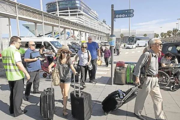 Collboni wants to end cruises that barely spend a few hours in Barcelona