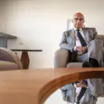 Josep Oliu: “César, it's just that you are very Madrilenian...” // Pau Relat and the corridors of power