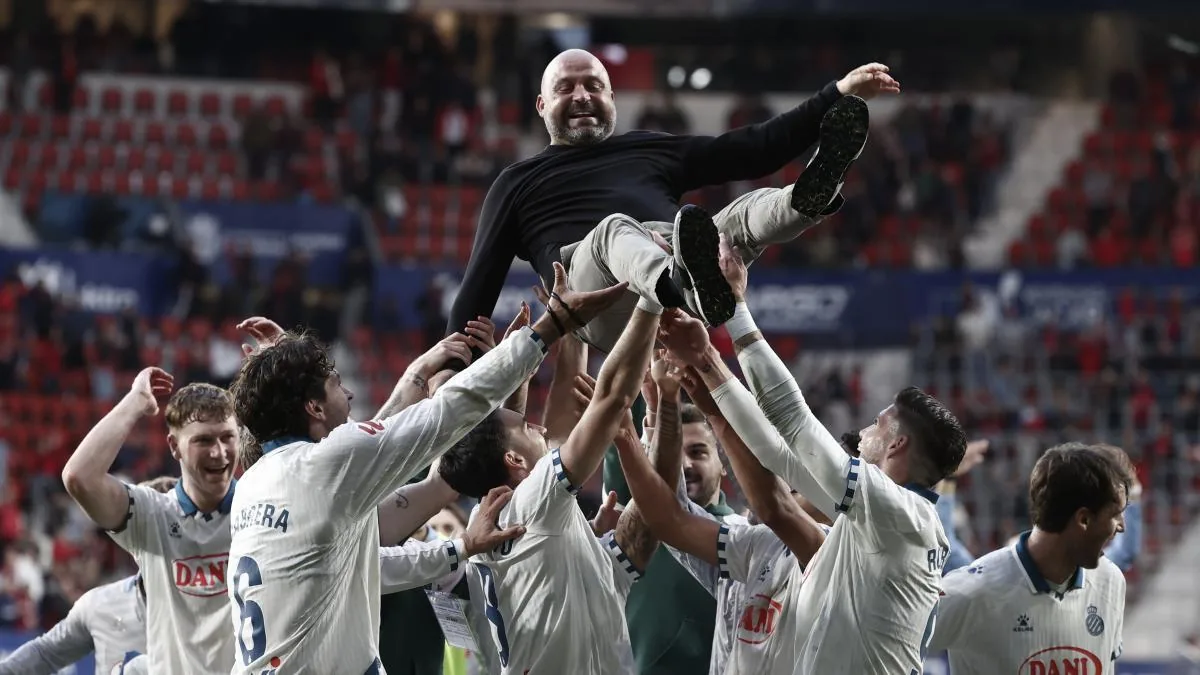 Espanyol celebrates survival after conquering Pamplona