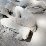 Discovered in Pompeii the instruments of a doctor who tried to escape the eruption of Vesuvius through the Garden of the Fugitives