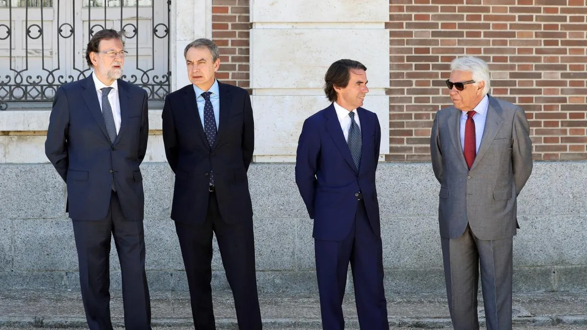The nebulous status of former presidents: no obligations or limits