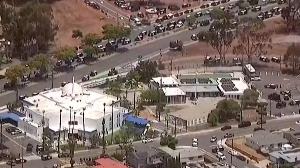Two teenagers commit suicide after leaving three dead at the San Diego Islamic Center