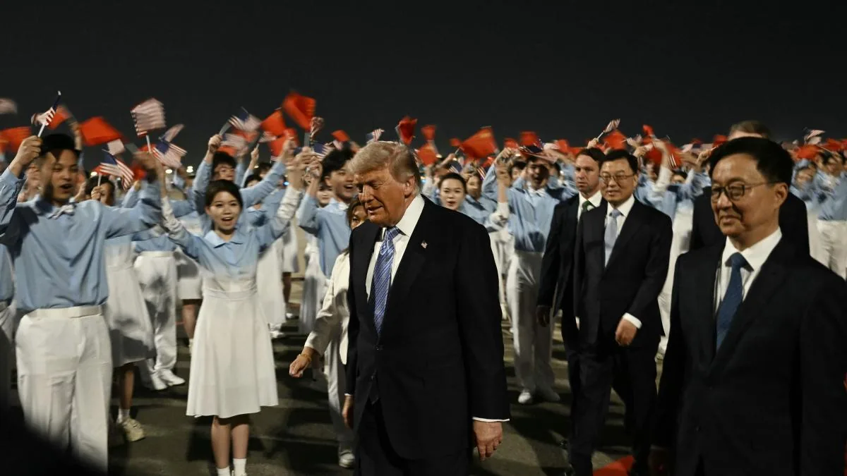 Xi Jinping takes Trump to the sacred belly button of Beijing