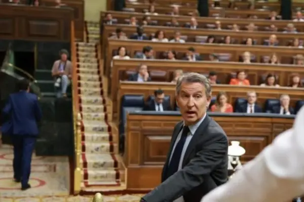 Feijóo, after the police search at the PSOE headquarters, calls to “give the Spanish people the floor immediately”