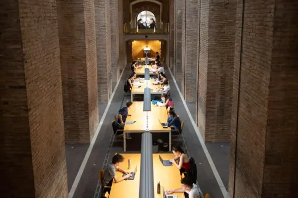 Has absenteeism increased at the university? A Faculty Dean opens the debate