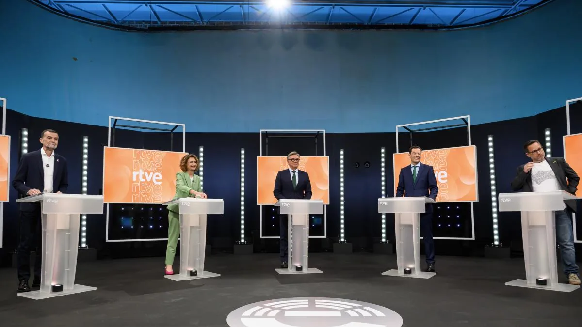 First debate of the Andalusian elections: Juanma Moreno's most uncomfortable night