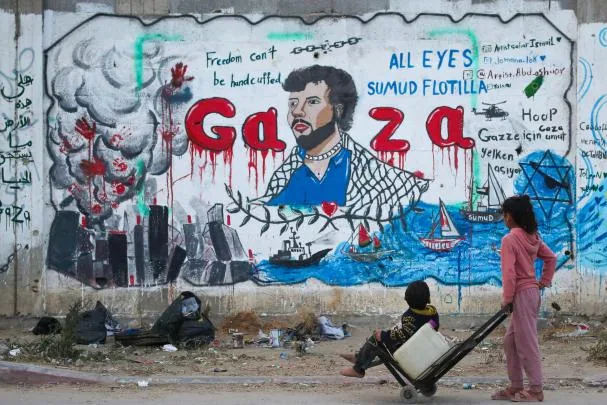 A mural in support of the flotilla in Nuseirat, the center of the Gaza Strip, the original destination of the maritime humanitarian convoy