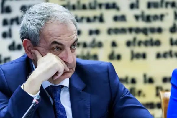 Zapatero asks to postpone his statement before the National Court in the Plus Ultra case
