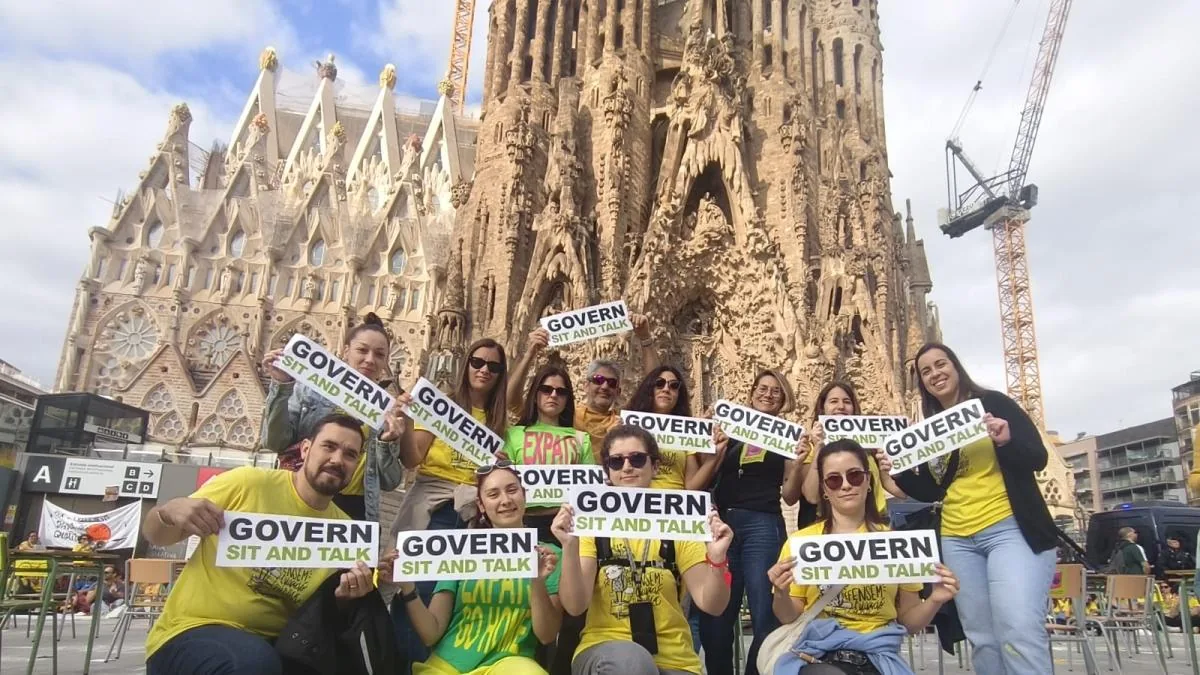 Teachers on strike block and force the closure of the Sagrada Familia for two hours