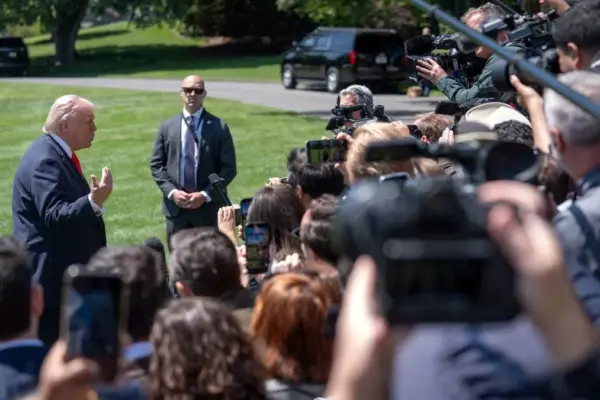 Trump rejects Iran's new proposal and threatens again to destroy the country
