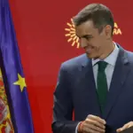 Sánchez insists on contrasting his management against the “noise” of the flood of legal cases