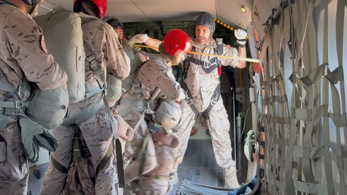 Leonor becomes the first princess to skydive