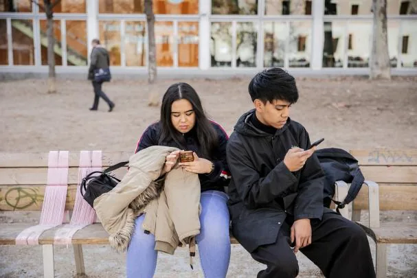 Young people identify constant conversation as a sign of interest from the person they are flirting with or starting to date.