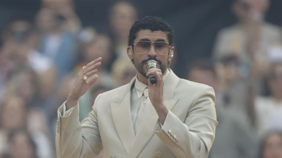 Bad Bunny has a problem in his 'little house'