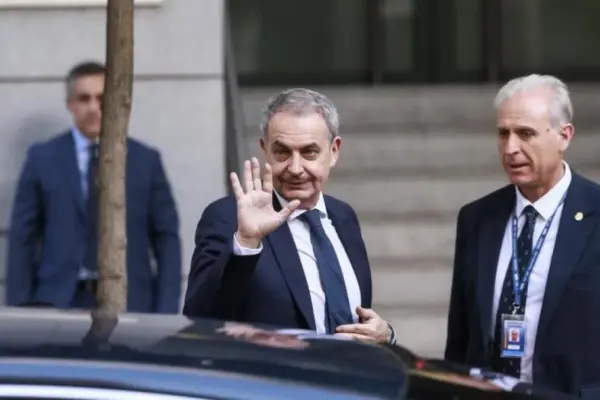 Zapatero gives the first interview to public television after his indictment