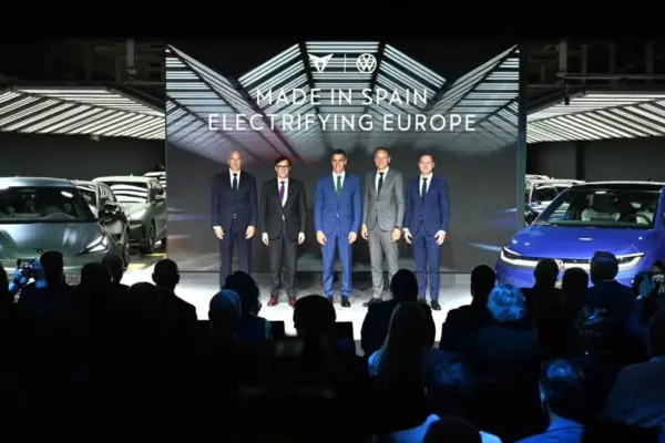 Seat opens a new era with the start of electric production in Martorell