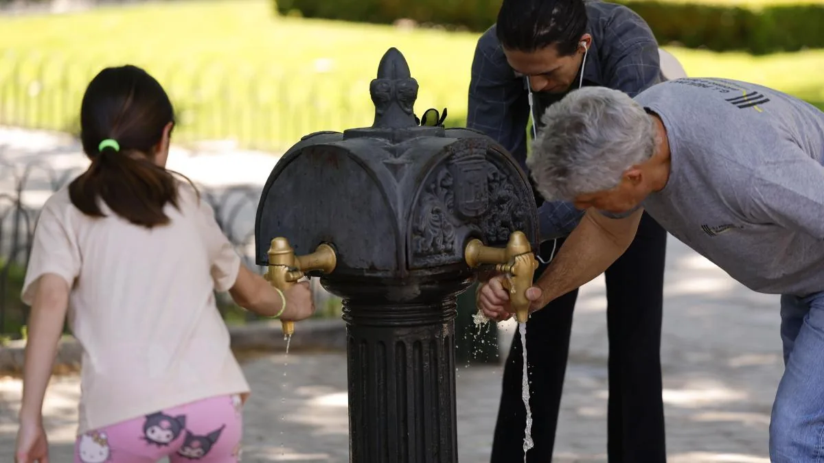 Check the health risk temperature during a heat wave based on your location