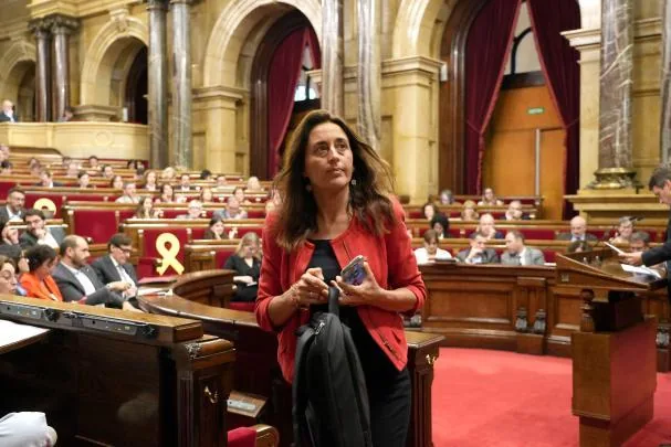 La consellera de Educació, Esther Niubó, ayer en el Parlament.