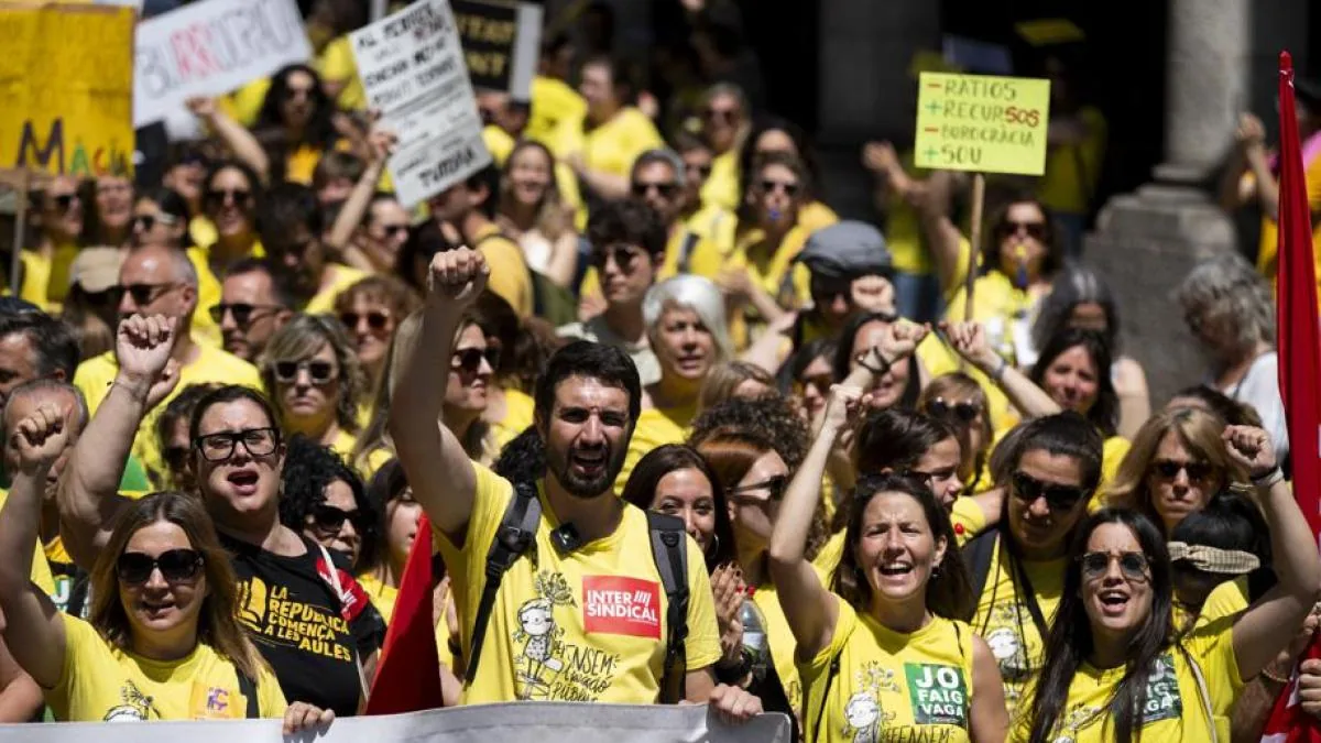 Teachers plan a single strike on Tuesday in Barcelona and a demonstration on the 14th