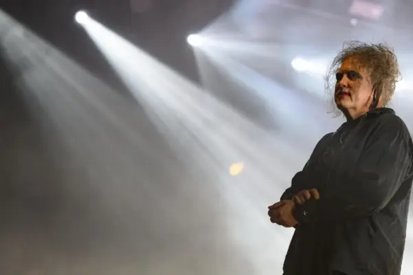 Robert Smith, leader of The Cure: "I never thought I would make it past 30... and here I am"