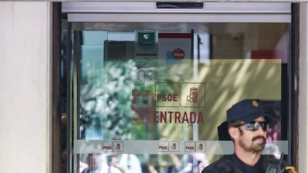 The UCO asks the judge to delve into the finances of the PSOE and PSC for 2024 and 2025