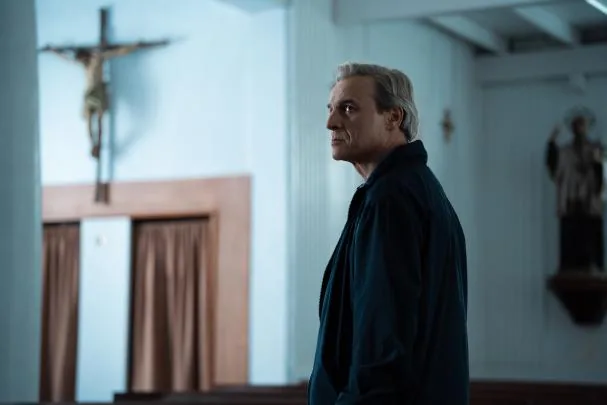 Una escena de 'La luz', dirigida por Fernando Franco y protagonizada por Alberto San Juan. 