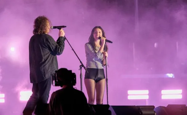 The leader of The Cure, Robert Smith, this Saturday night with Olivia Rodrigo at the Fòrum