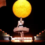 Rosalía suspends the LUX Tour due to a “family emergency”
