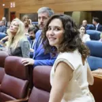 Ayuso backtracks and assures that she will pay all ALS patients