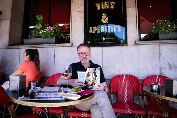  Lluis Uria ,periodista, subdirector de LaVanguardia, ex corresponsal en Paris durante 8 años. 