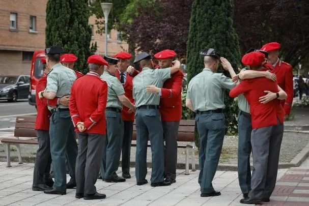 Navarrese authorities at the city's funeral home where the remains of the five Foral police officers who died in a traffic accident rest 