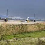 The CNMC deals a blow to Aena's investment plan by demanding a reduction in airport fees