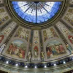 A Pope at the speaker's rostrum of Congress
