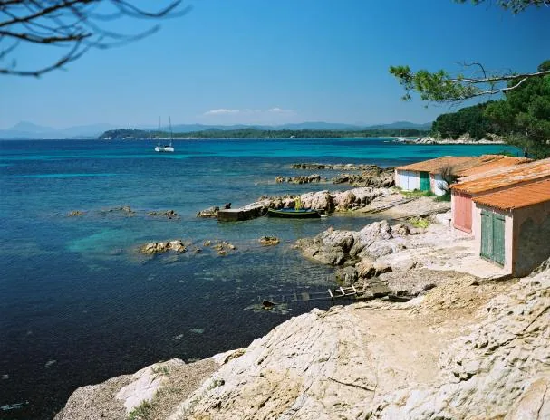 A quiet corner of the coast of Bormes-les-Mimosas, on the Côte d'Azur
